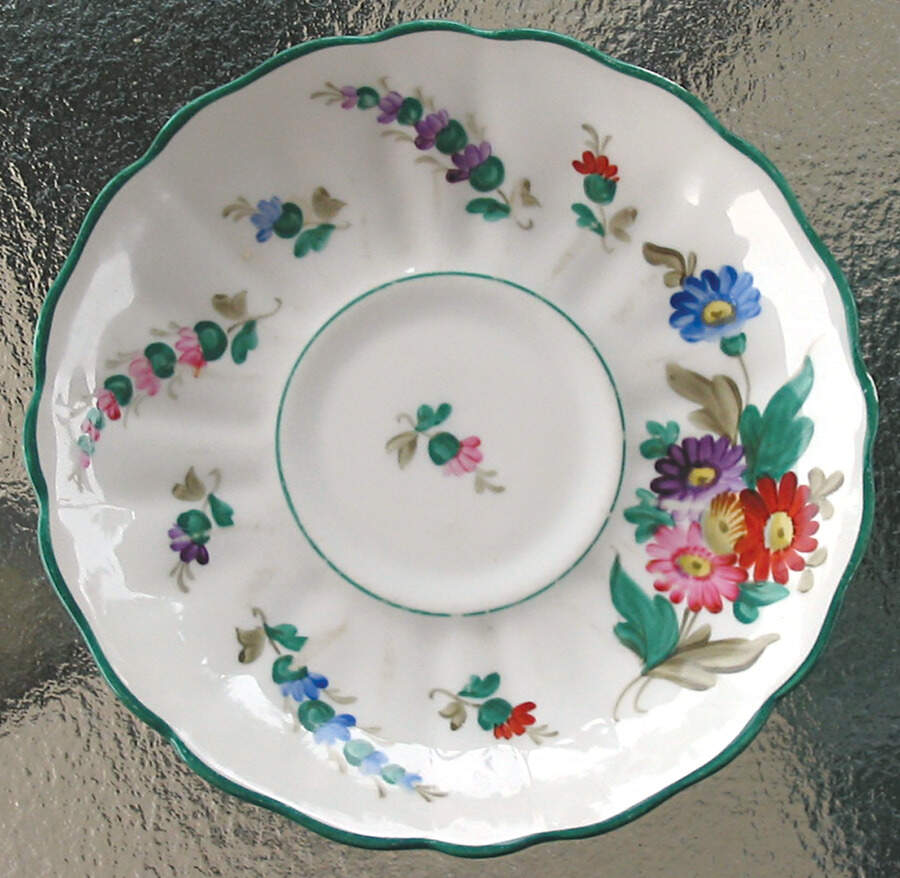 2728 Saucer by Richard Briggs-1