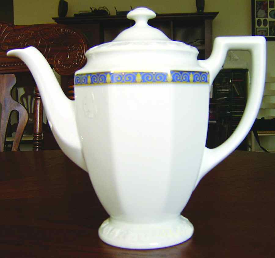 R1545 Coffee Pot & Lid by Rosenthal - Continental-1