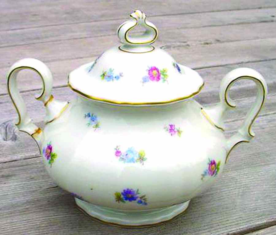 1966 (Chippendale) Sugar Bowl & Lid by Rosenthal - Continental-1