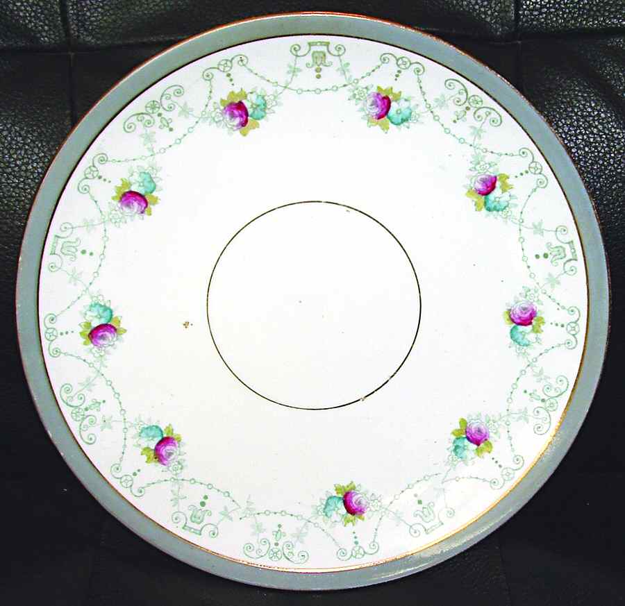 ROA173 Saucer by Royal Albert-1