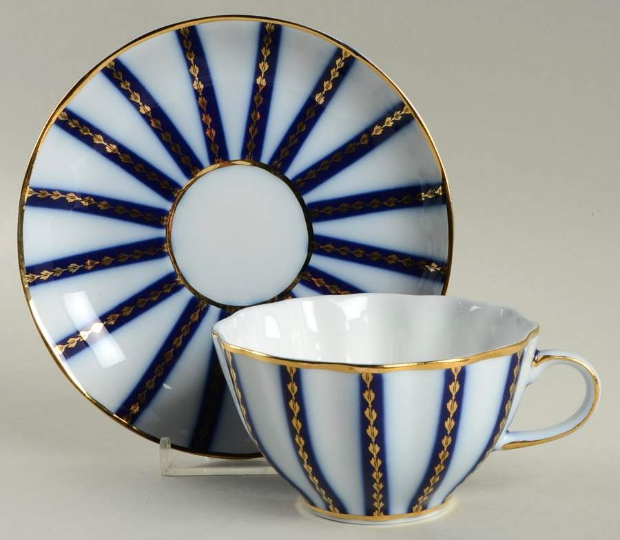 RDV2 Flat Cup & Saucer Set by Royal Danube-1