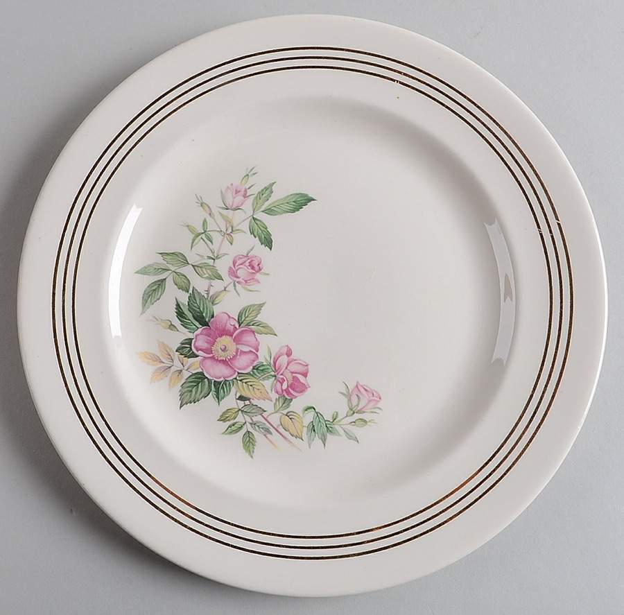 Shelly Dinner Plate by Royal (USA)-1