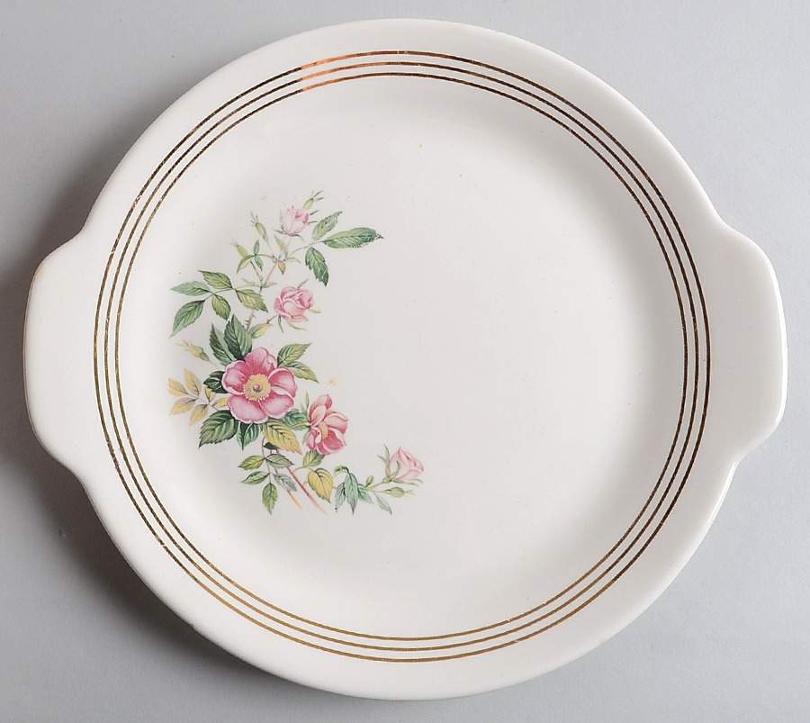 Shelly Handled Cake Plate by Royal (USA)-1