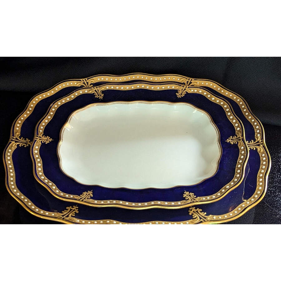 RCD92 13" Oval Serving Platter by Royal Crown Derby-1