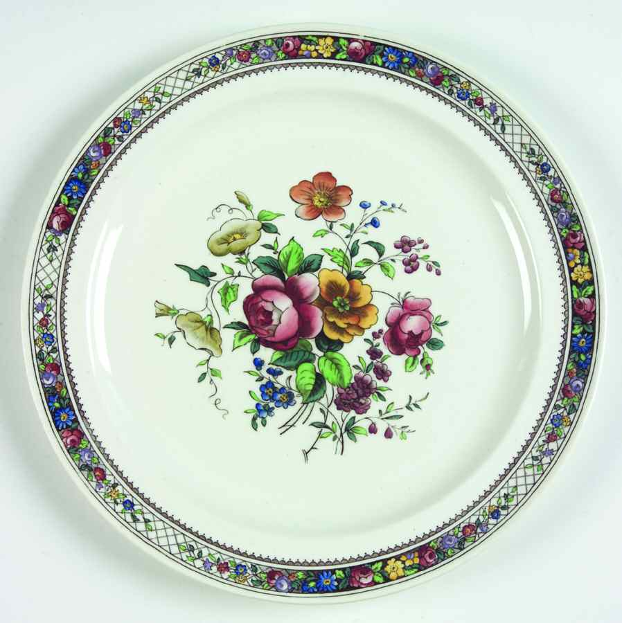 V4568 Luncheon Plate by Royal Cauldon-1