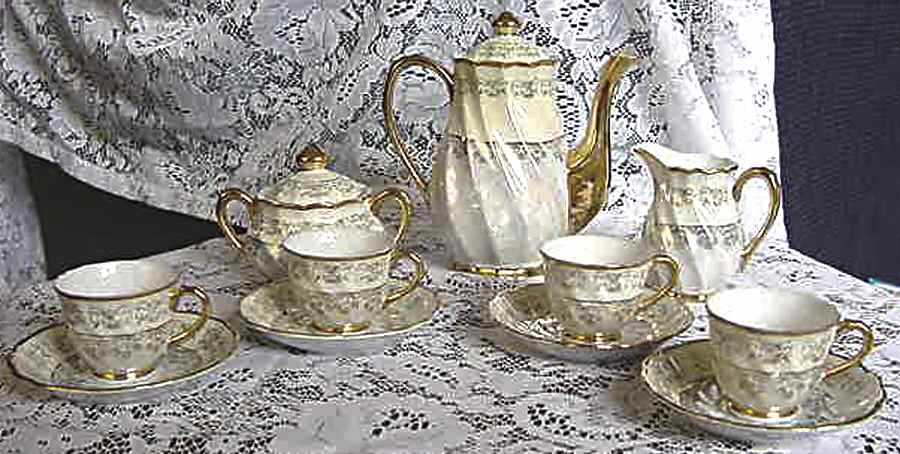 RXY1 Sugar Bowl & Lid by Roxy-1