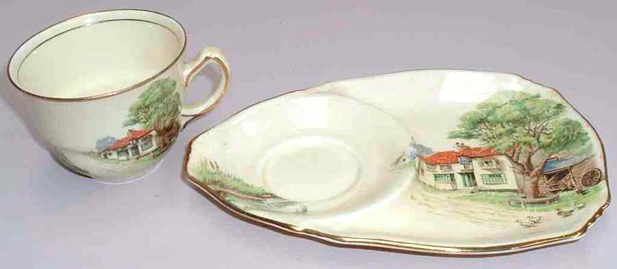 Red Roof Snack Plate & Cup Set by Royal Winton-1