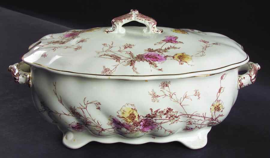 Lucerne Oval Covered Vegetable by Royal Doulton-1