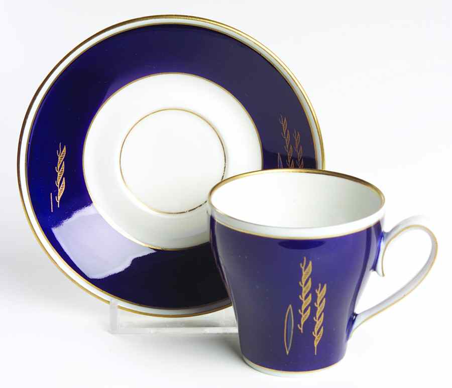 REH30 Flat Demitasse Cup & Saucer Set by Reichenbach-1