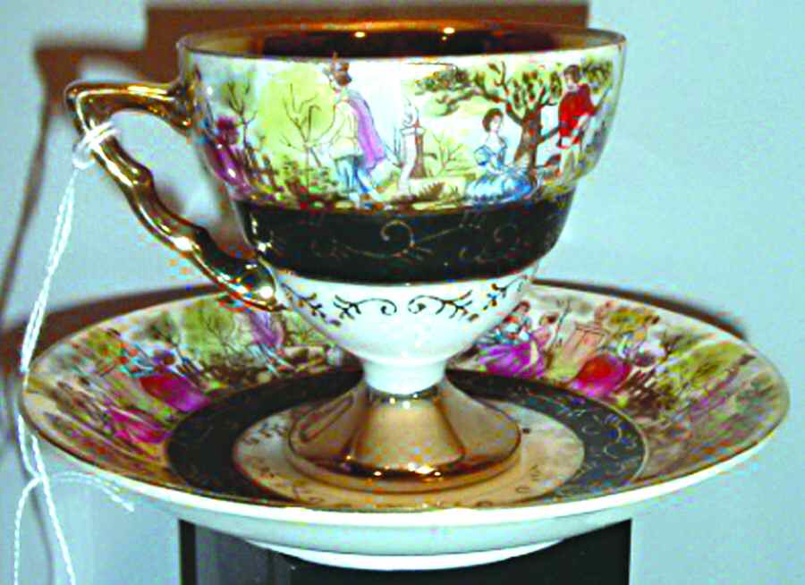 2293 (Green) Footed Cup & Saucer Set by Royal Crown (Japan)-1