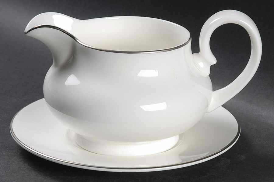 Signature Platinum Gravy Boat & Underplate by Royal Doulton-1