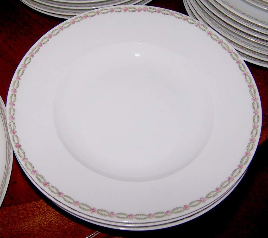 R1608 Dinner Plate by Rosenthal - Continental-1