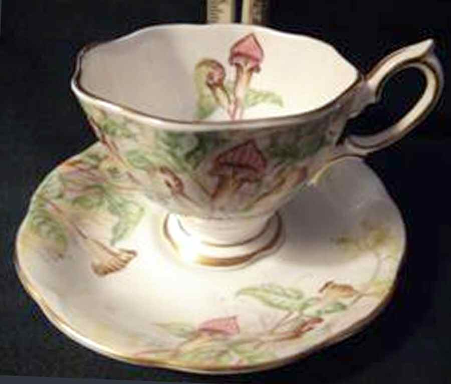 Jack in the Pulpit Footed Cup & Saucer Set by Royal Albert-1