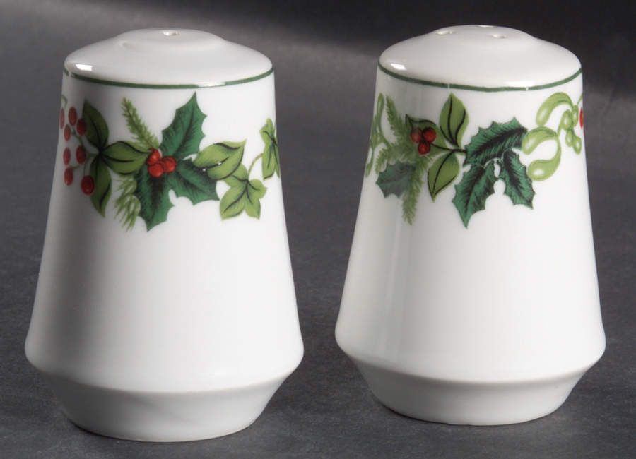Cardinal Christmas Salt & Pepper Set by Royal Norfolk-1
