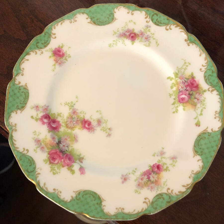 E5727 Dinner Plate by Royal Doulton-1