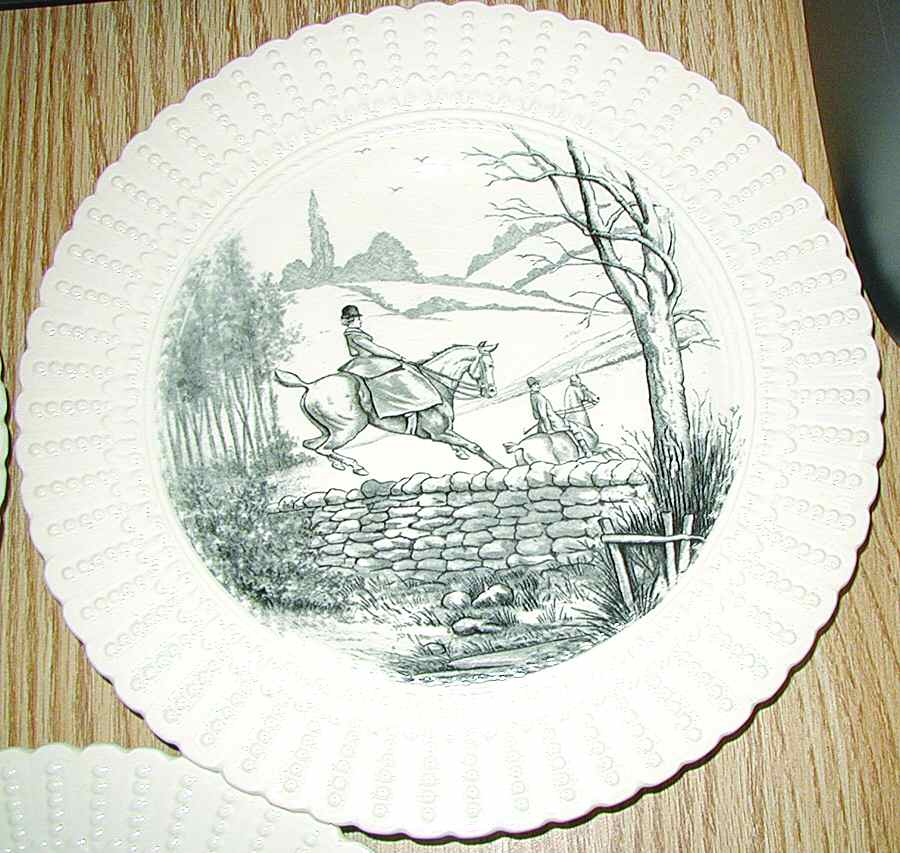 Hunt Black (Embossed Dot Border) Dinner Plate by Royal Cauldon-1