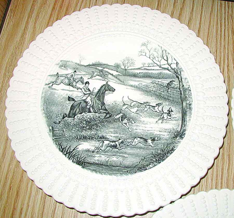 Hunt Black (Embossed Dot Border) Dinner Plate by Royal Cauldon-1