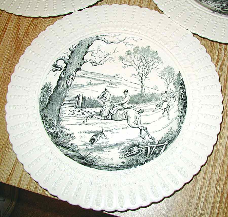 Hunt Black (Embossed Dot Border) Dinner Plate by Royal Cauldon-1
