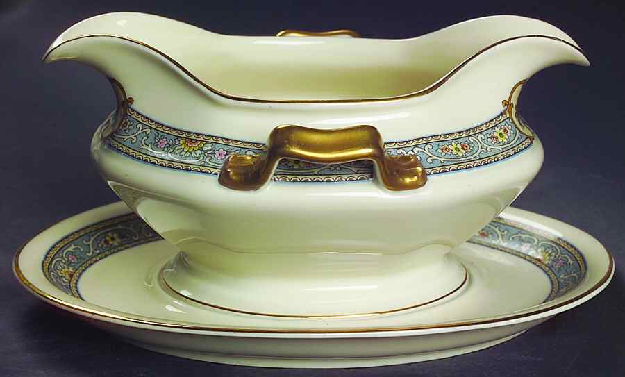 R1624 Gravy Boat with Attached Underplate by Rosenthal - Continental-1