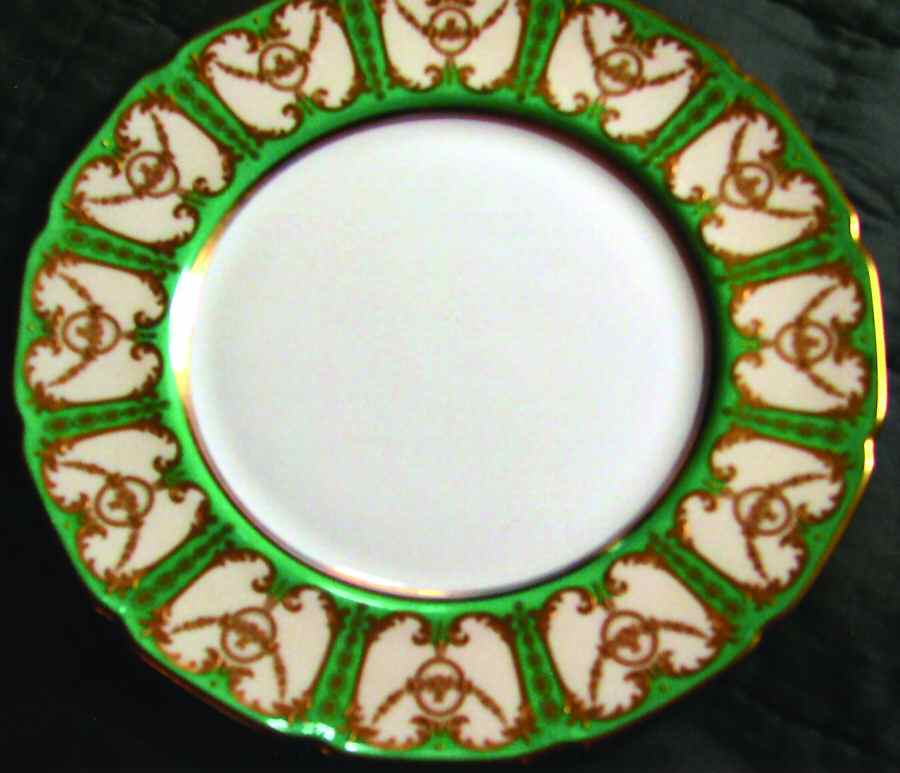 E8759 Dinner Plate by Royal Doulton-1