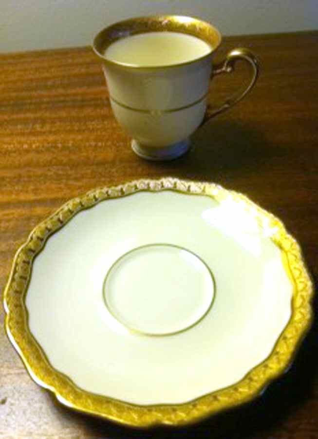 Trianon Footed Demitasse Cup & Saucer Set by Royal York (Germany)-1