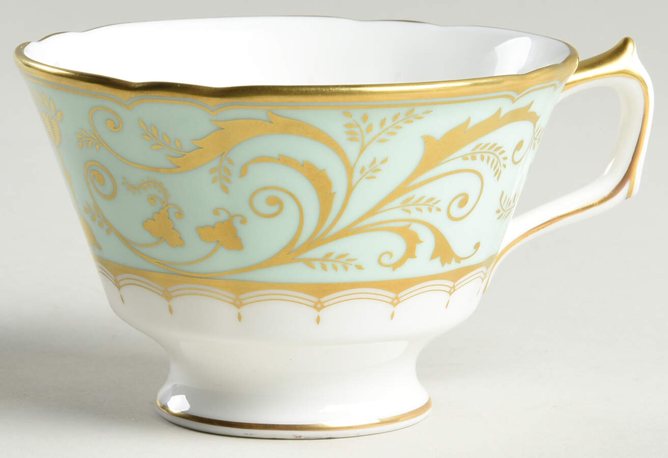 Darley Abbey Harlequin Green Footed Cup by Royal Crown Derby-1