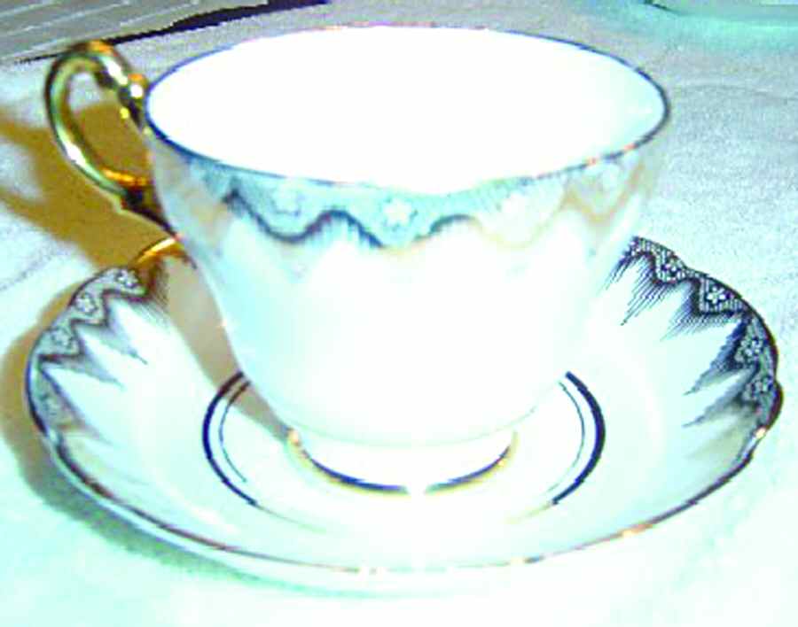 Re26 Footed Cup & Saucer Set by Regency-1