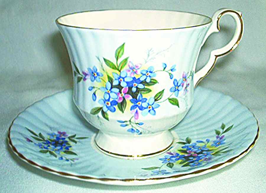 Wb3227 Footed Cup & Saucer Set by Royal Windsor-1