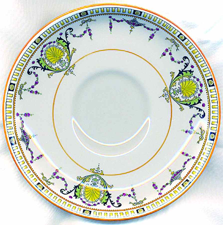 Ra8447 Saucer by Royal Doulton-1