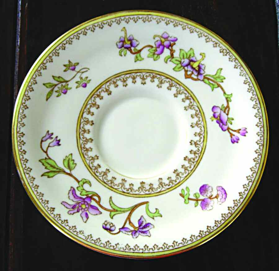 Z2277 Saucer by Royal Worcester-1