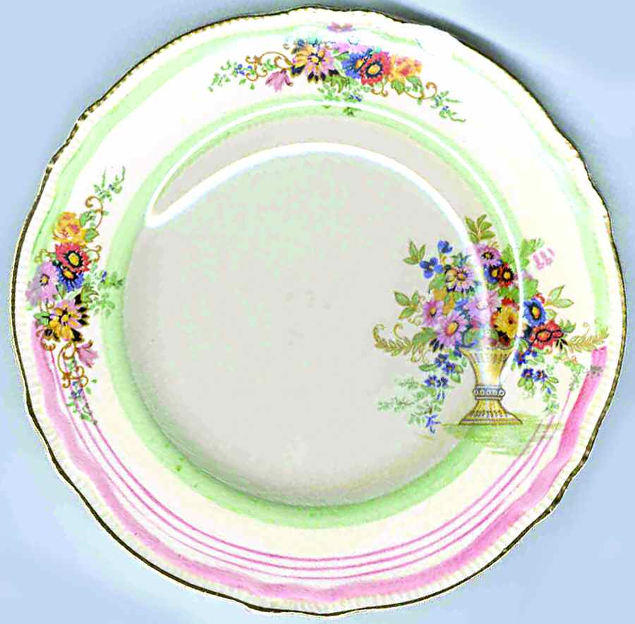 RWI98 Dinner Plate by Royal Winton-1