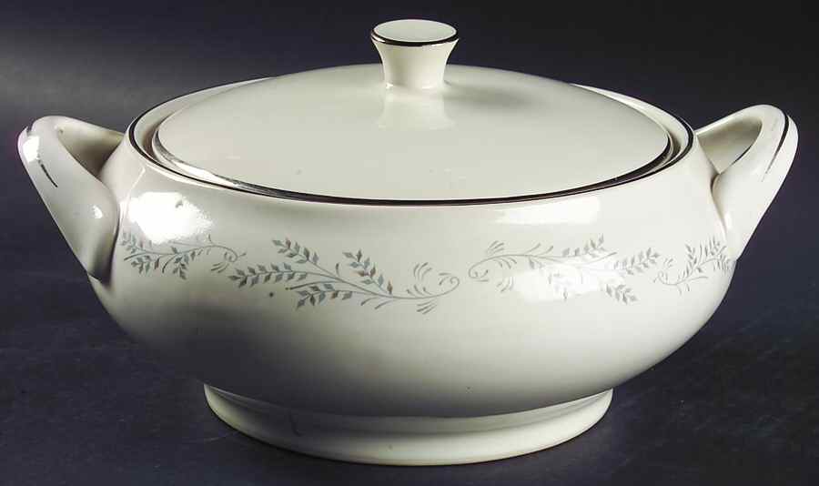 Eg3301 (Cream Background) Round Covered Vegetable by Royalton-1