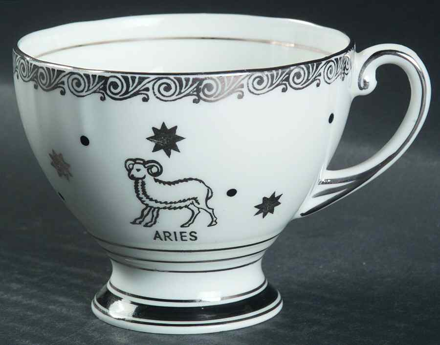 RSD51 Footed Cup by Royal Standard-1