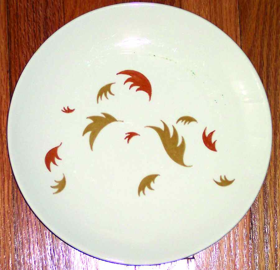 Leaf Melody Dinner Plate by Royal (USA)-1
