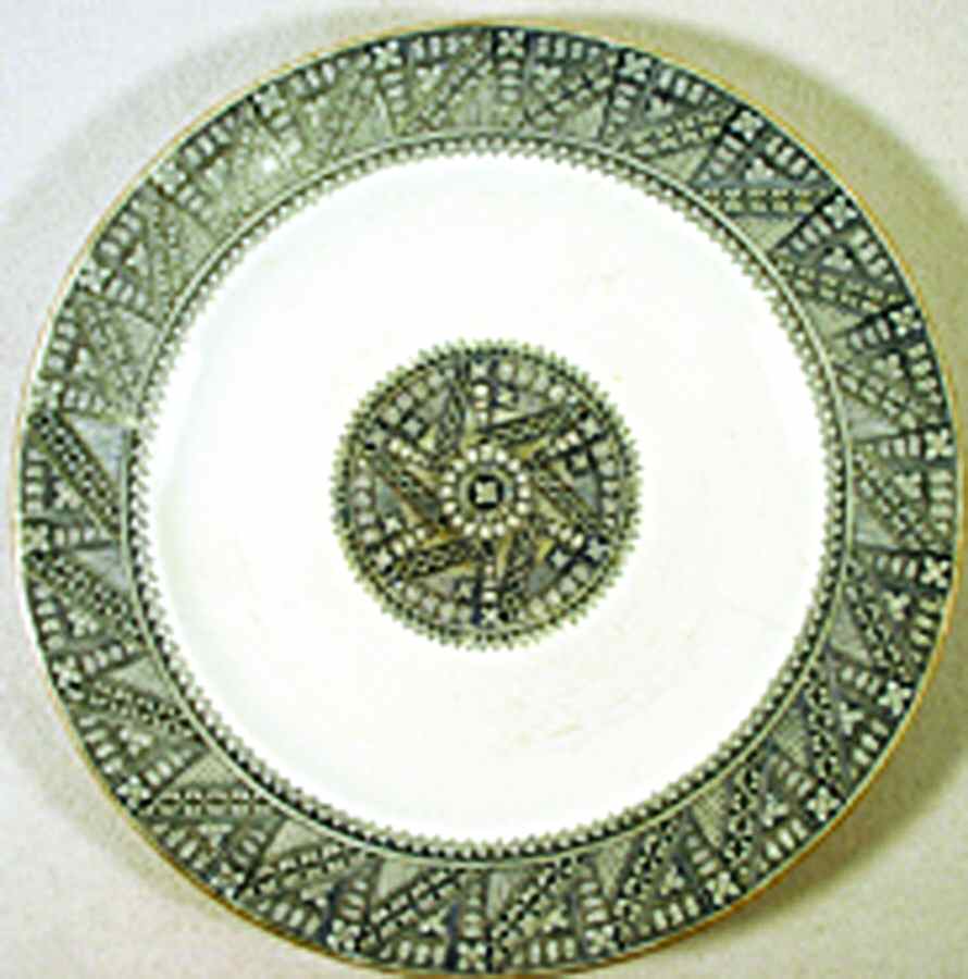 878 Dinner Plate by Royal Worcester-1