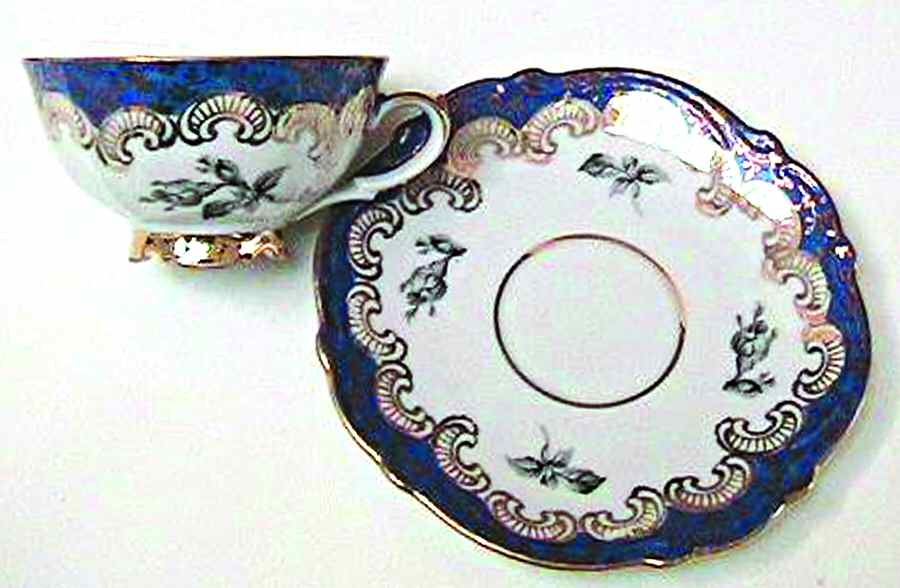 RUW16 Footed Cup & Saucer Set by Rudolf Wachter-1
