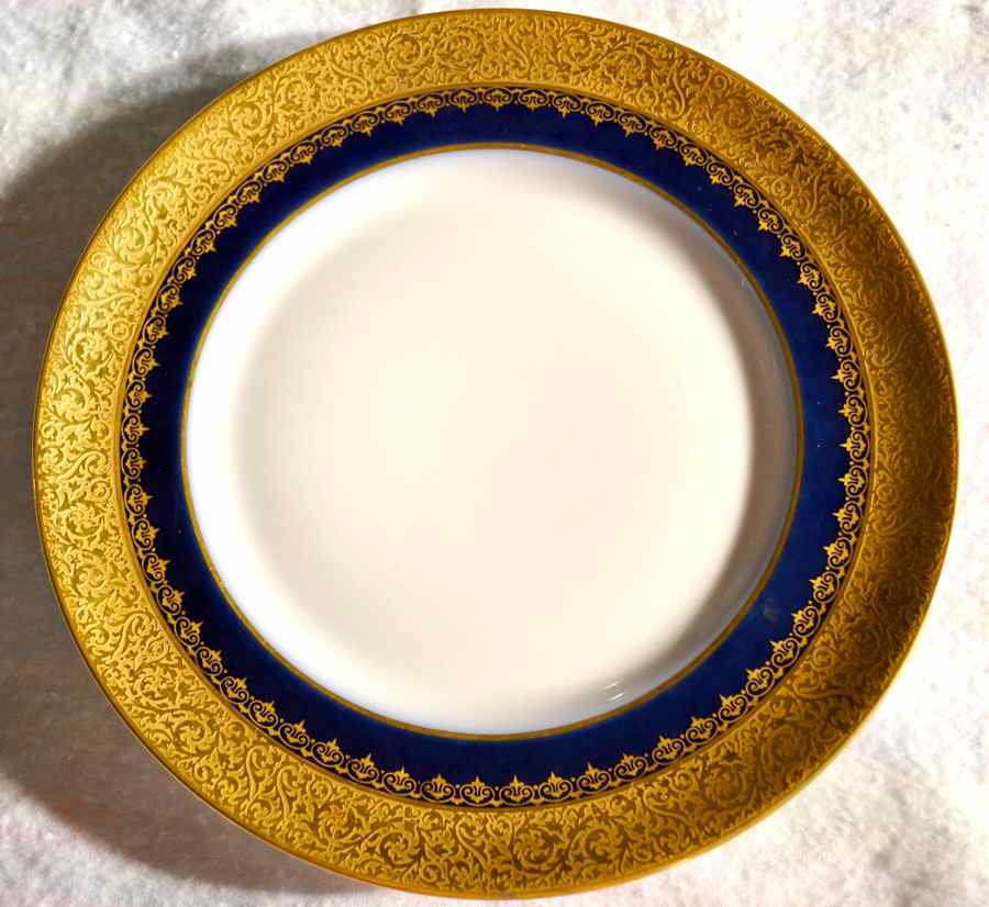 RDN156 Dinner Plate by M Redon-1