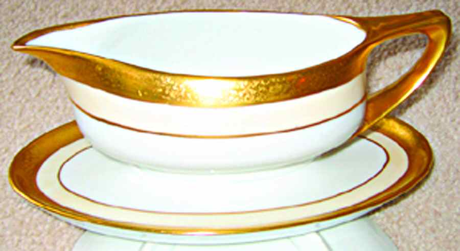 R1683 Gravy Boat with Attached Underplate by Rosenthal - Continental-1