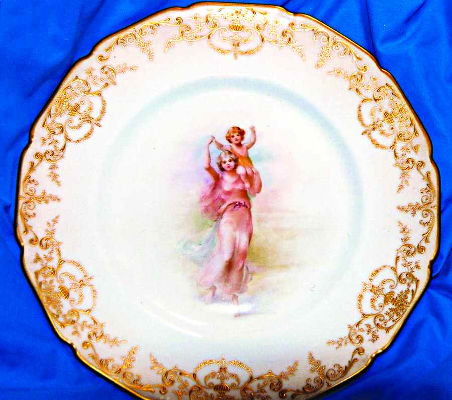 E3919 Dinner Plate by Royal Doulton-1