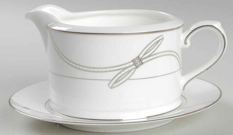 Grace Gravy Boat & Underplate by Royal Doulton-1
