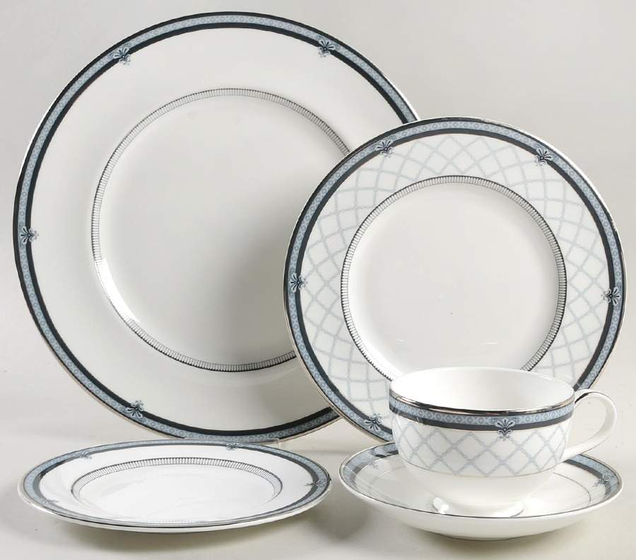 Countess 5 Piece Place Setting by Royal Doulton-1