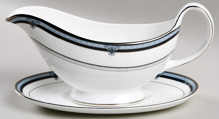 Countess Gravy Boat & Underplate by Royal Doulton-1