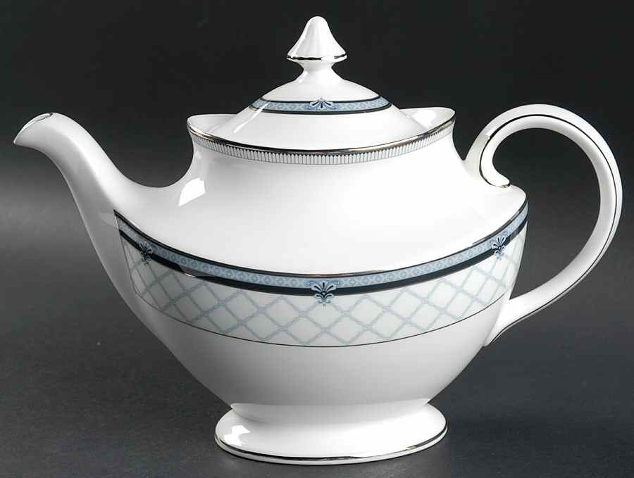 Countess Teapot & Lid by Royal Doulton-1