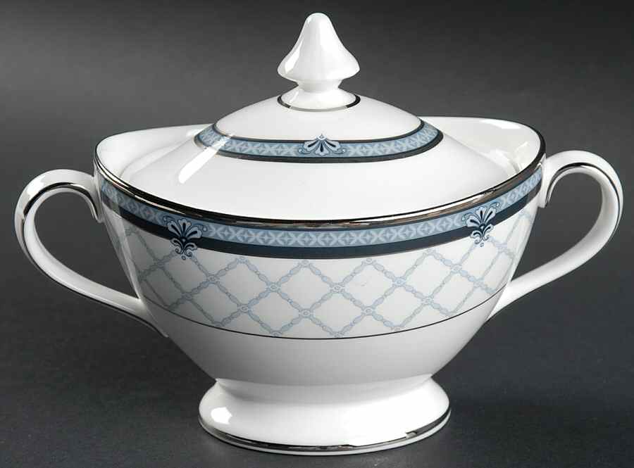 Countess Sugar Bowl & Lid by Royal Doulton-1
