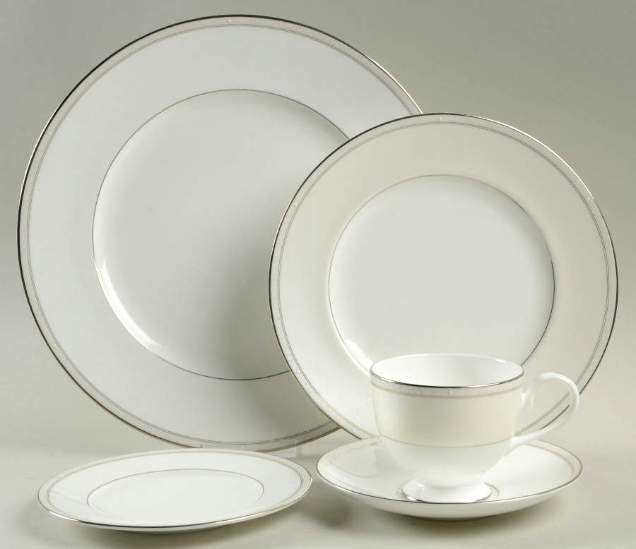 French Quarter 5 Piece Place Setting by Royal Doulton-1
