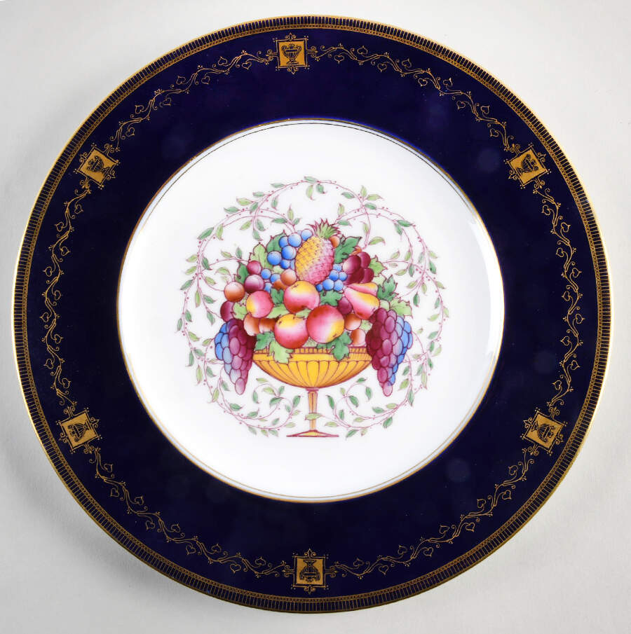 Z734 Dinner Plate by Royal Worcester-1