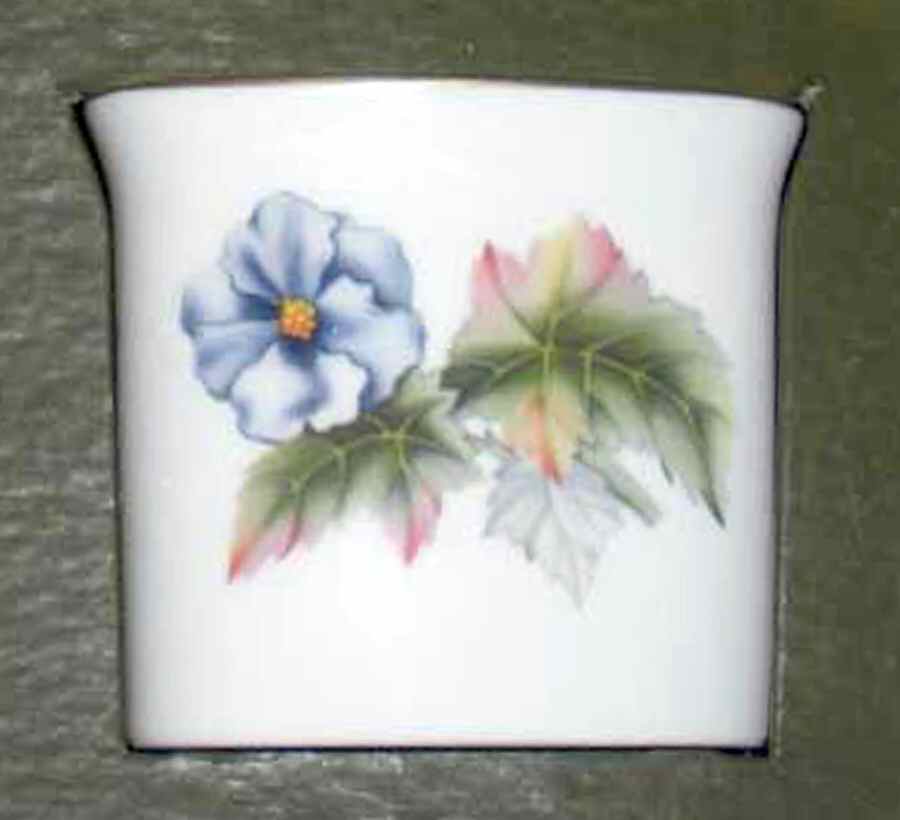 Florena Cigarette Holder by Royal Worcester-1