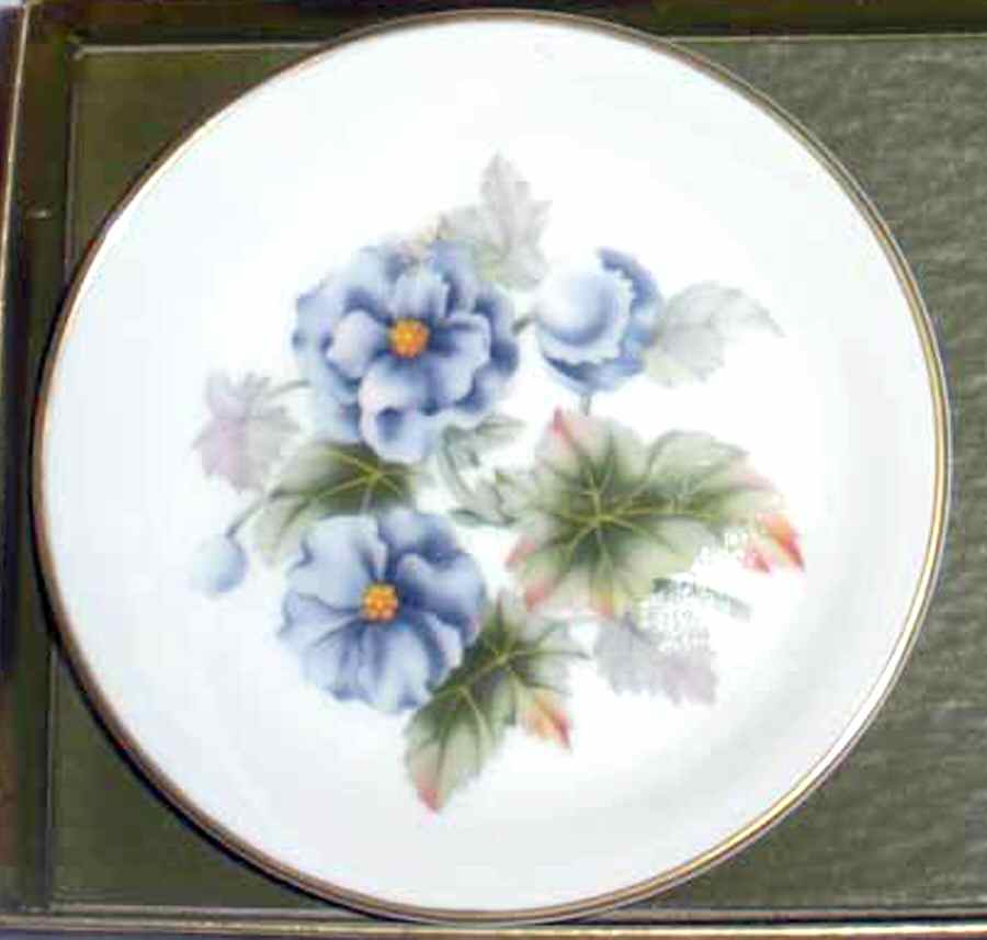 Florena Small Ashtray by Royal Worcester-1