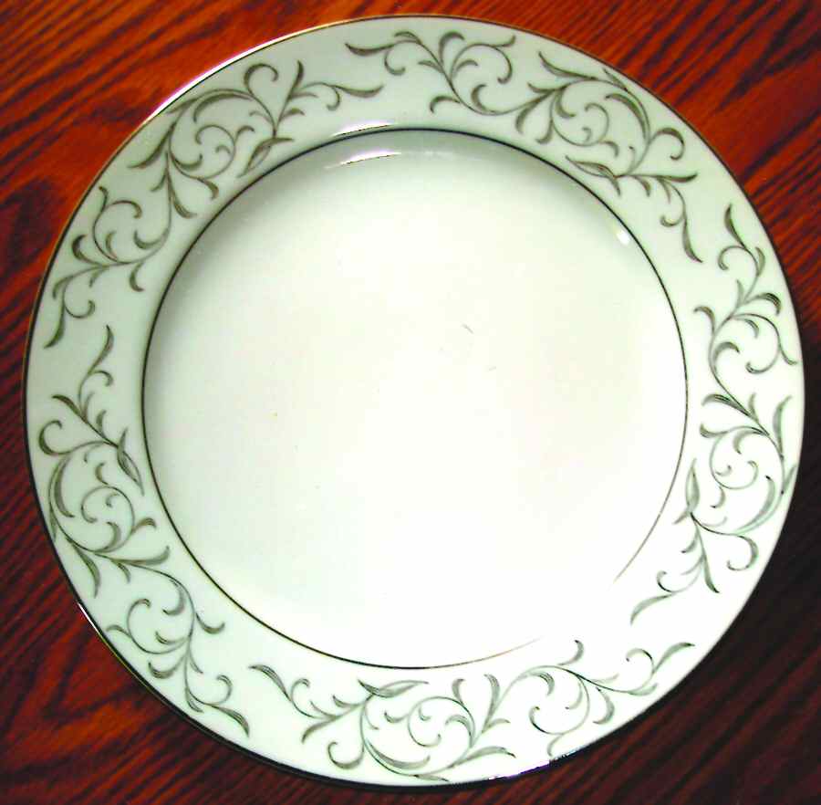 Fortescu Dinner Plate by Roberts-1