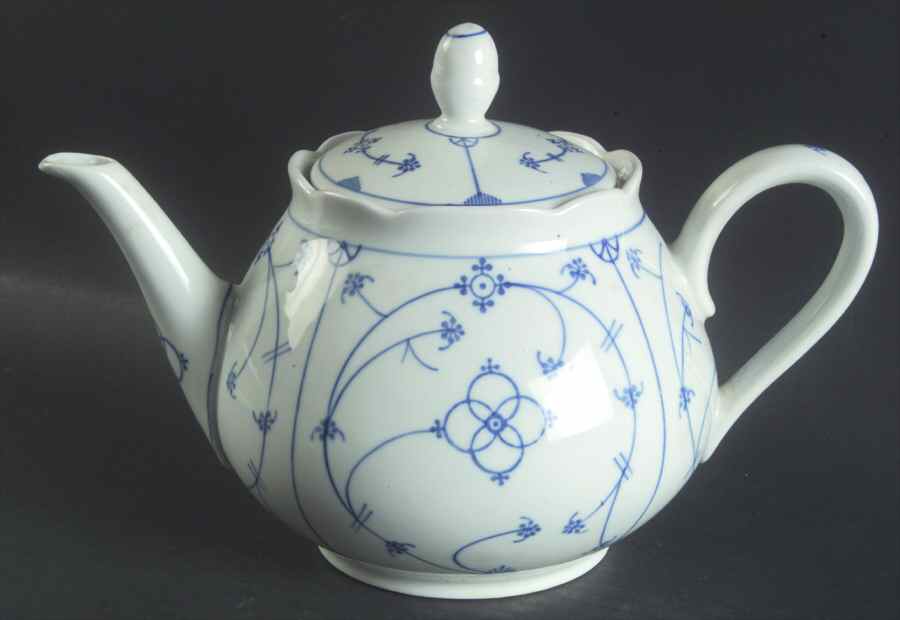 REH37 Teapot & Lid by Reichenbach-1